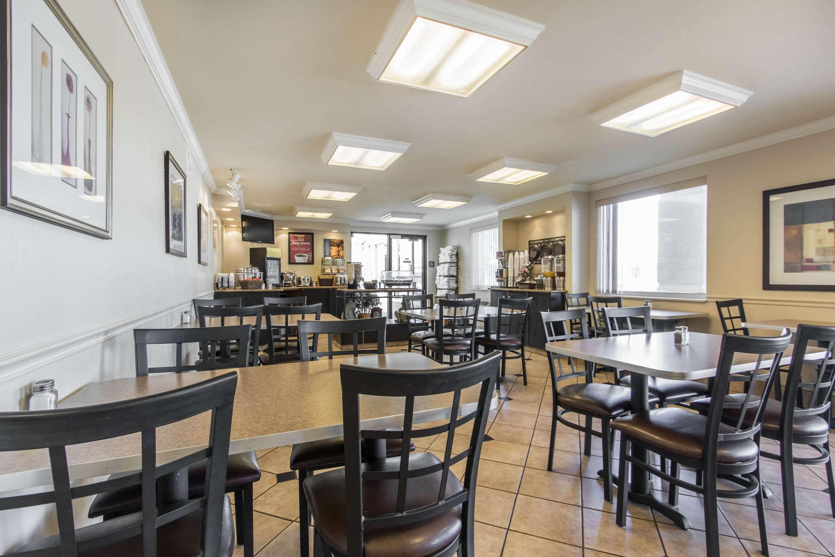 Econo Lodge Inn & Suites ג'ופלין מראה חיצוני תמונה