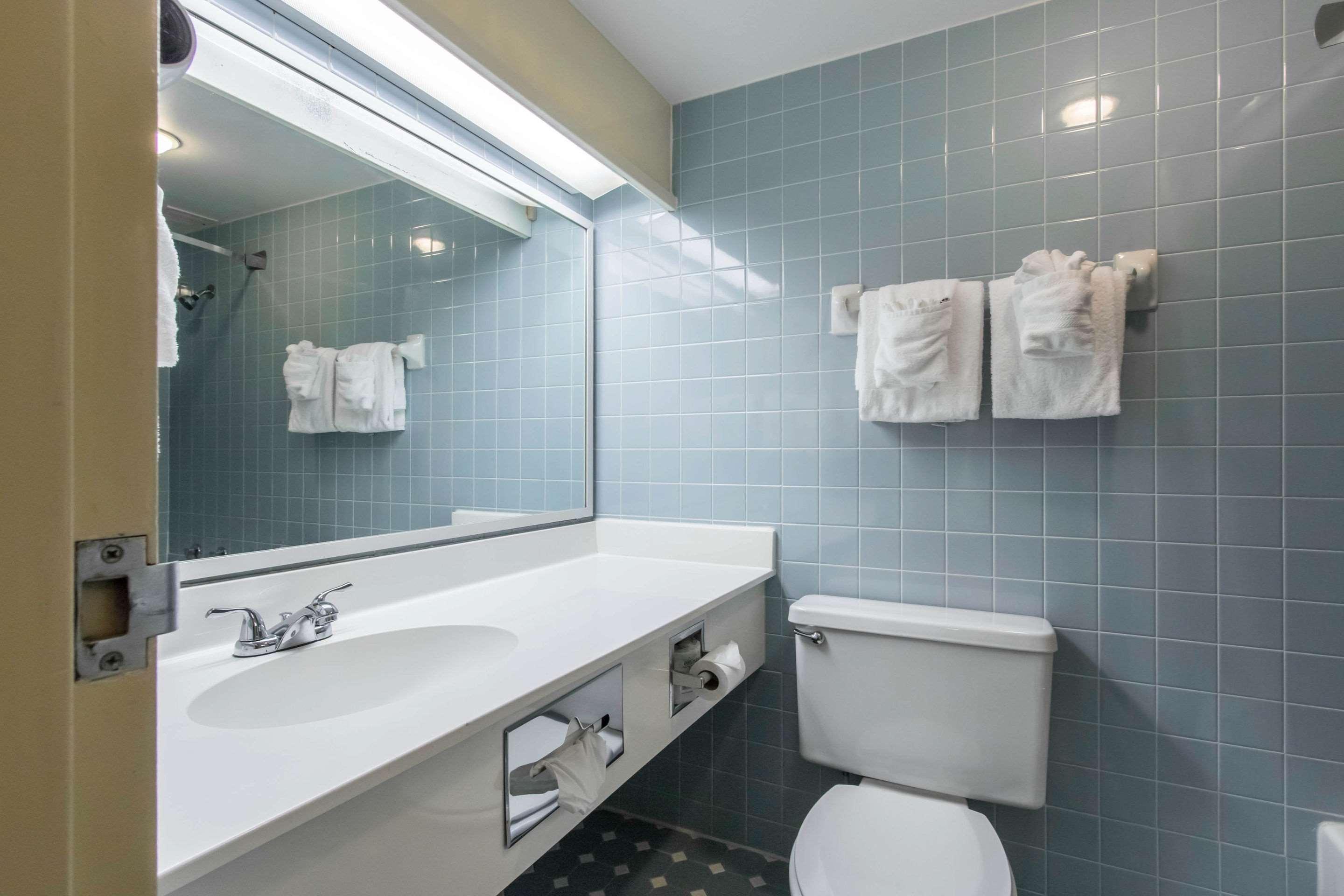 Econo Lodge Inn & Suites ג'ופלין מראה חיצוני תמונה