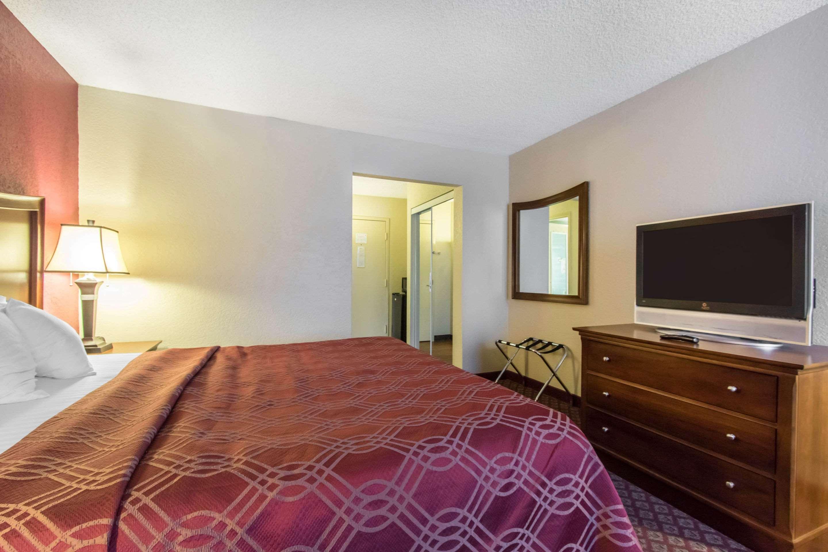 Econo Lodge Inn & Suites ג'ופלין מראה חיצוני תמונה