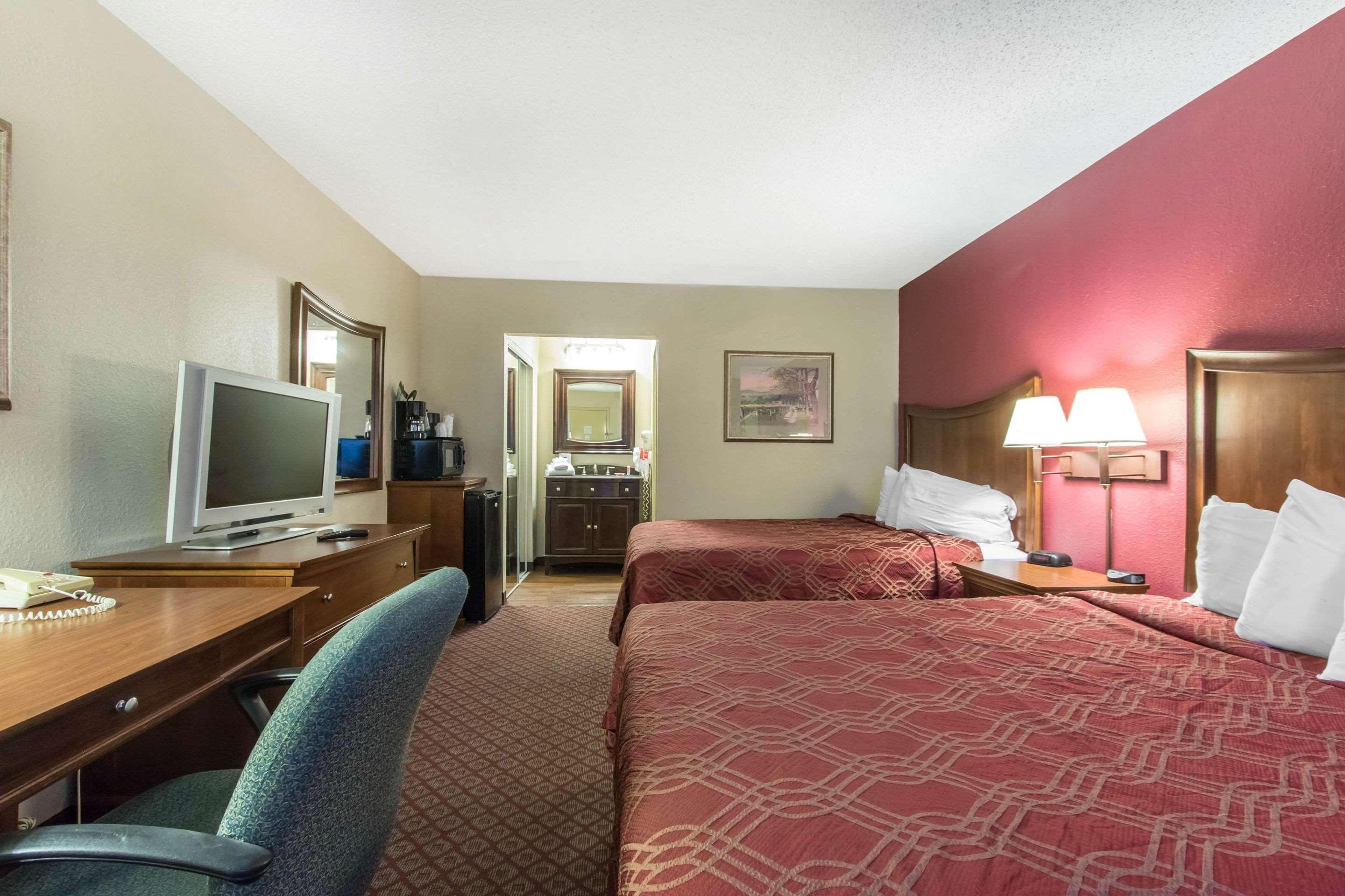 Econo Lodge Inn & Suites ג'ופלין מראה חיצוני תמונה