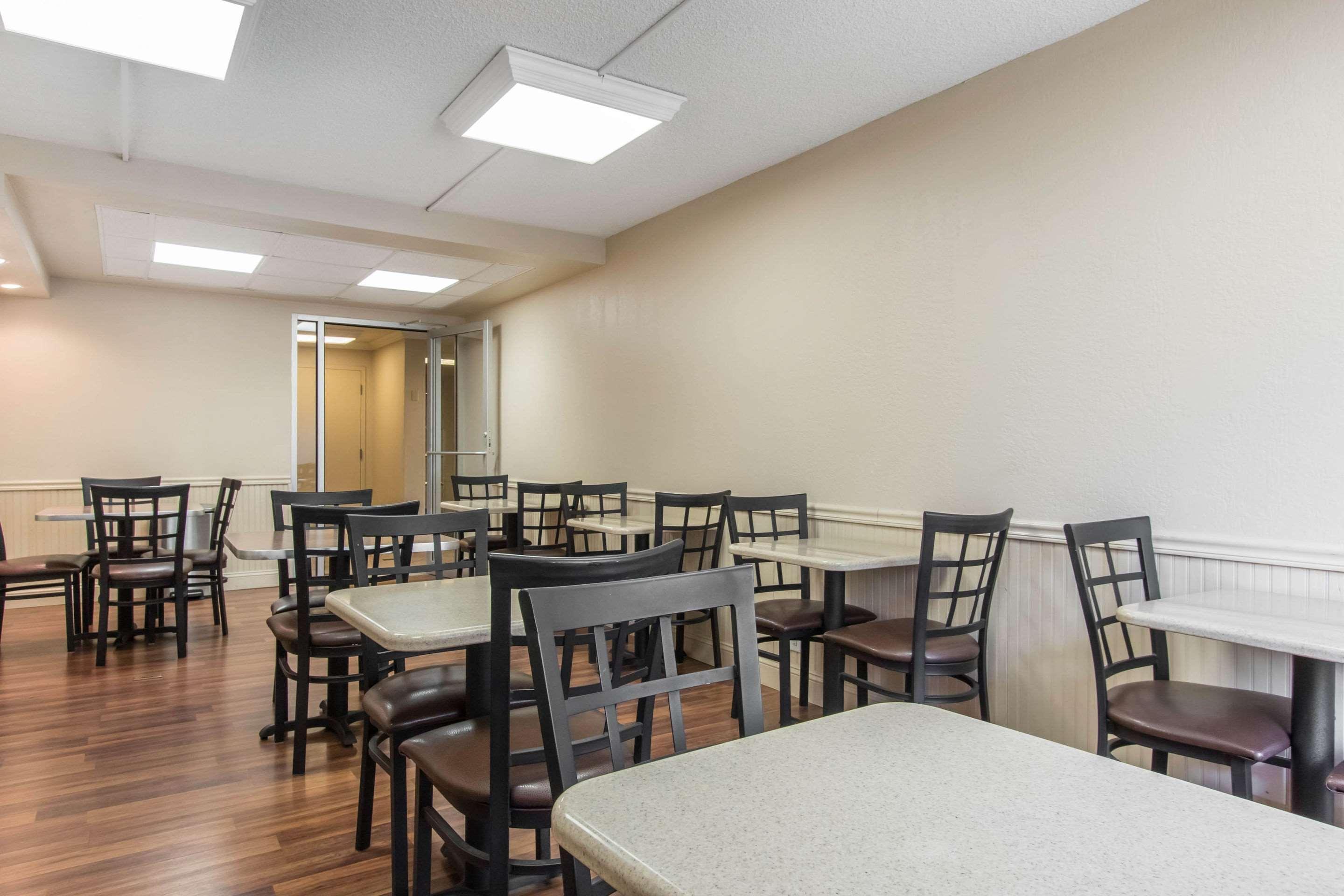 Econo Lodge Inn & Suites ג'ופלין מראה חיצוני תמונה